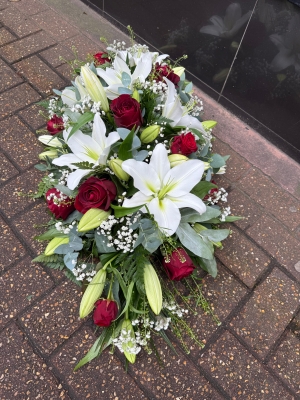 Rose and Lilly casket spray