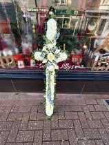 4ft rose and calla Lilly cross