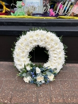 Blue and white massed wreath