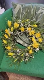Eco daffodil wreath
