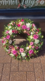 Pink country wreath